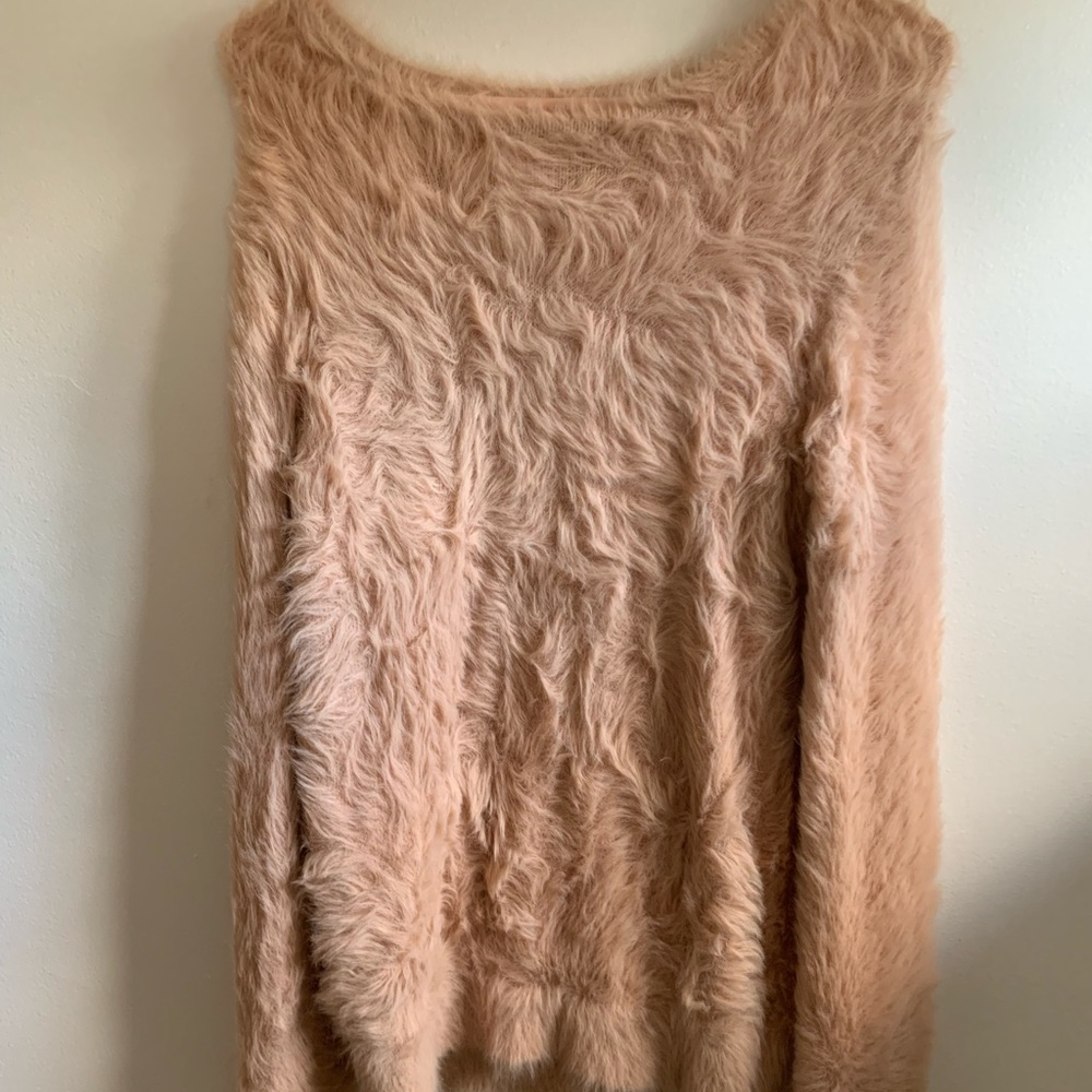 Faux fur sweater, blush